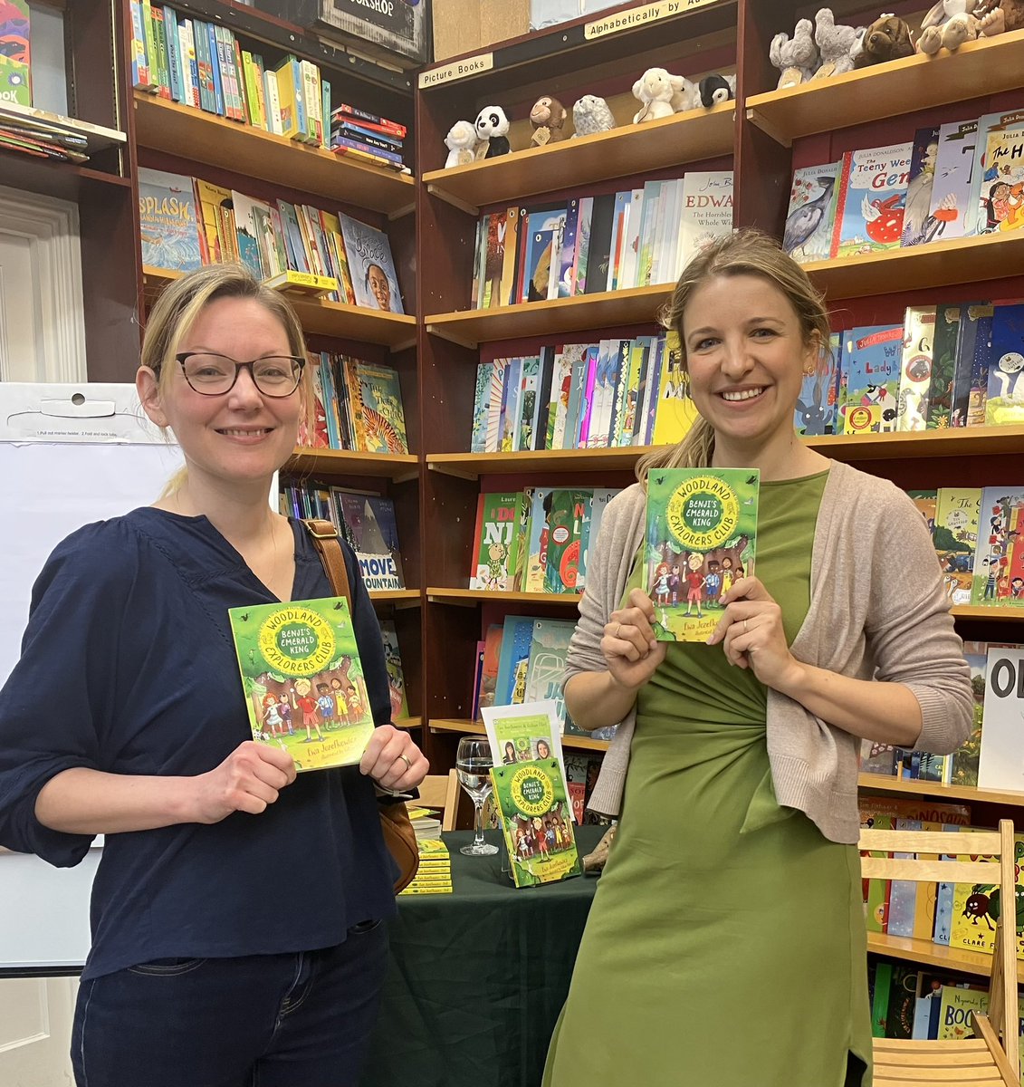 Thank you to the fab @childrensbkshop for the warm welcome this morning! So many children all engrossed in illustrating their own woodland adventures ☘️🌳📚 @_ZephyrBooks