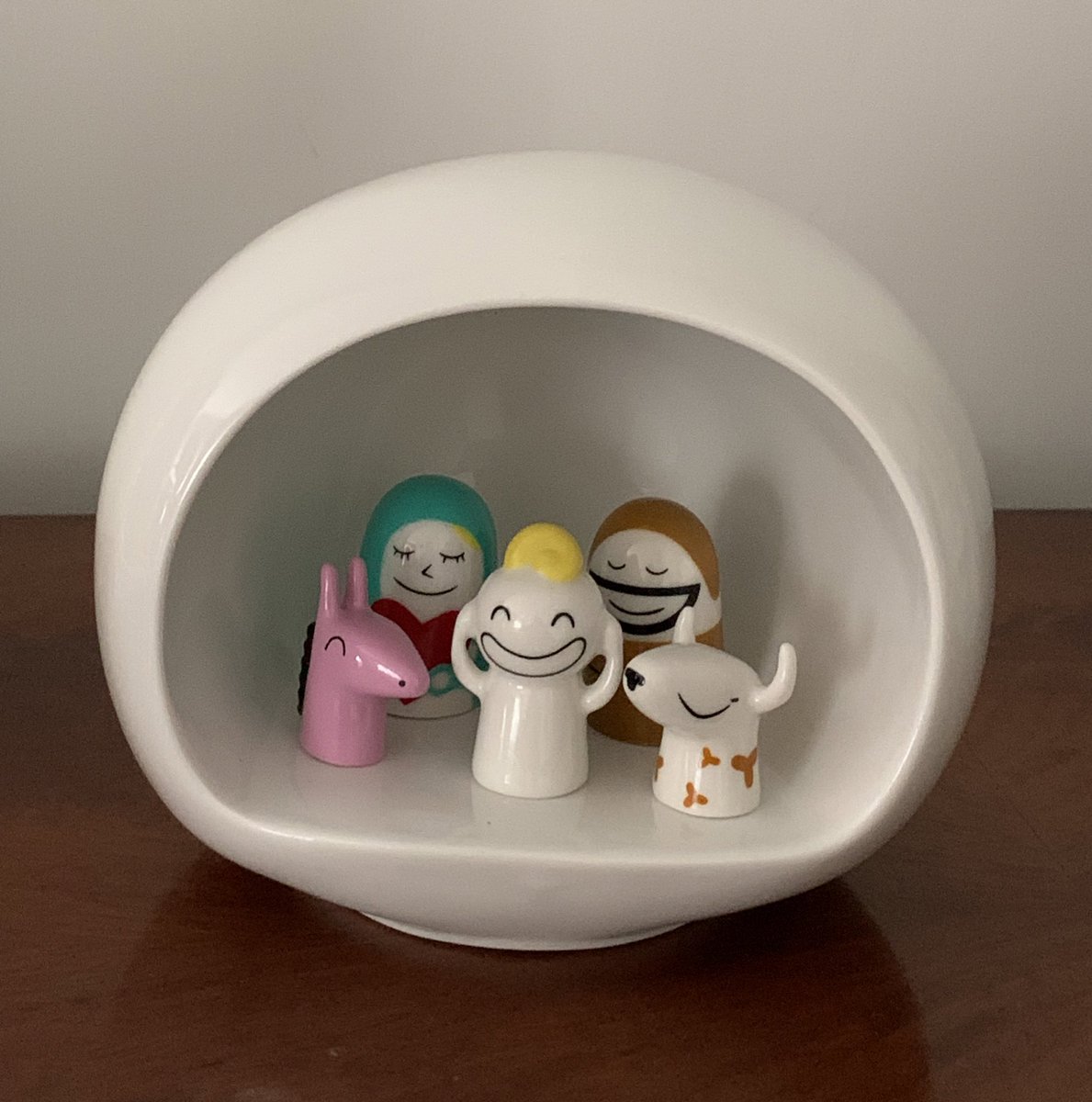 A beautiful and joyful #Nativity set by #Alessi. Hand decorated fine porcelain for this iconic #Christmas crib. Italy.
#MerryChristmas and #HappyMothersDay 

#CatholicX #presepe #design #miniature #collectibles #catholicTwitter #pesebres #holyfamily #Xmas #Natale