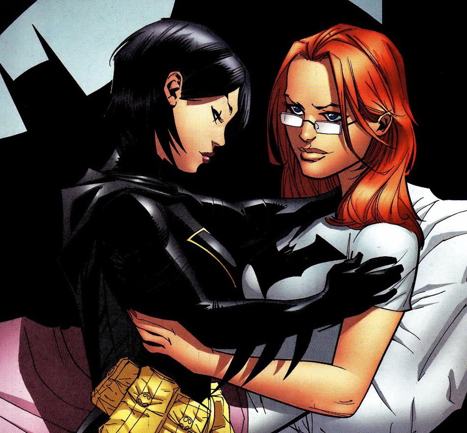 dykeclary's tweet photo. happy mother’s day barbara gordon! https://t.co/lrIFpbcfgA