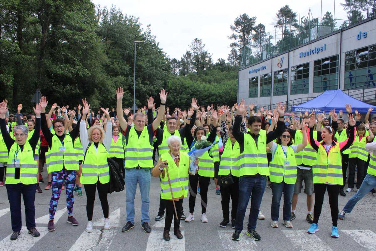 DeputacionOU's tweet image. O deputado provincial @pumarjorge participou esta mañá na II Andaina Ourensividad, representando á Deputación de Ourense, que apoia esta iniciativa que fomenta os hábitos saudables.
depourense.gal/index.php/actu…