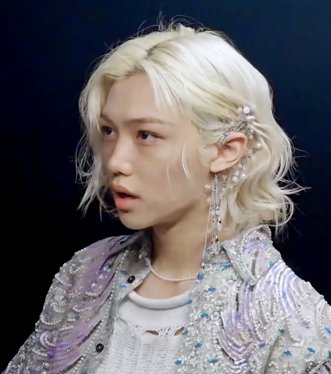 yaongbok915's tweet image. 얼굴 너무 화려하고 너무 재밌다