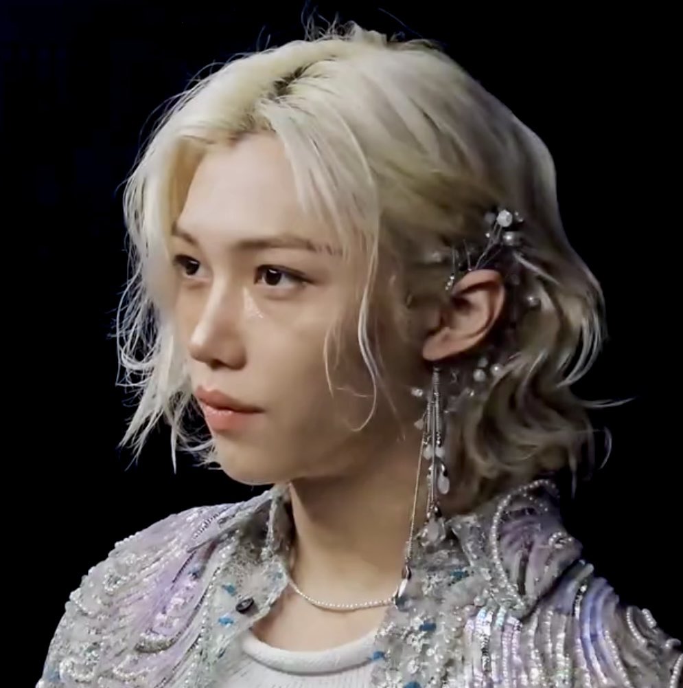 yaongbok915's tweet image. 얼굴 너무 화려하고 너무 재밌다