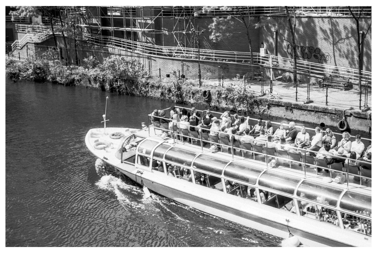 From Saturday's Manchester Photography Collective photowalk-sailing the Irwell River.
(Leica M3, 50mm Voigtländer Nokton f1.5, Kodak XX 250)
#streetphotography #leica #35mm #Analog #film #monochrome #KodakXX #kodak #myleicaphoto #filmisnotdead #Manchester #blackandwhite #cinefilm