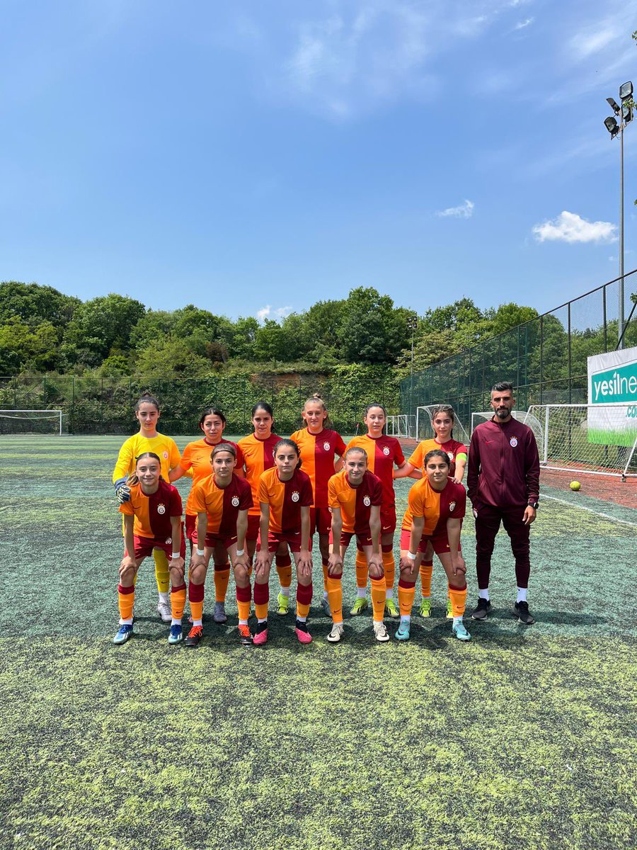U-15 Genç Kızlar Ligi 4. Grup ikinci maçında Esenyurt Kartal ile karşılaşan takımımız sahadan 12-0 galip ayrıldı. 👏