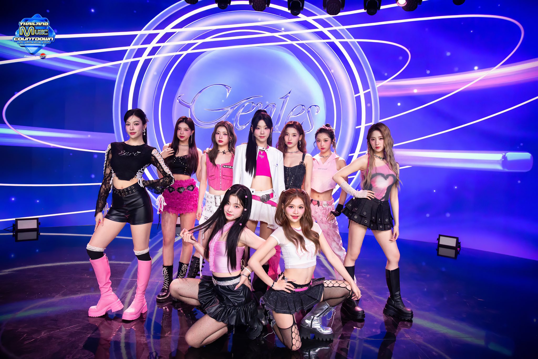 GNYMdEcaAAENBXT?format=jpg&name=large