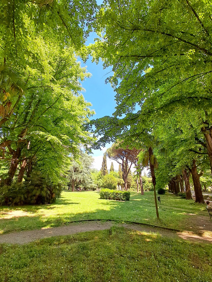 How many Steps together, Mom.💙 #InternationalMotherDay 📸Around me, Tuscany🇮🇹