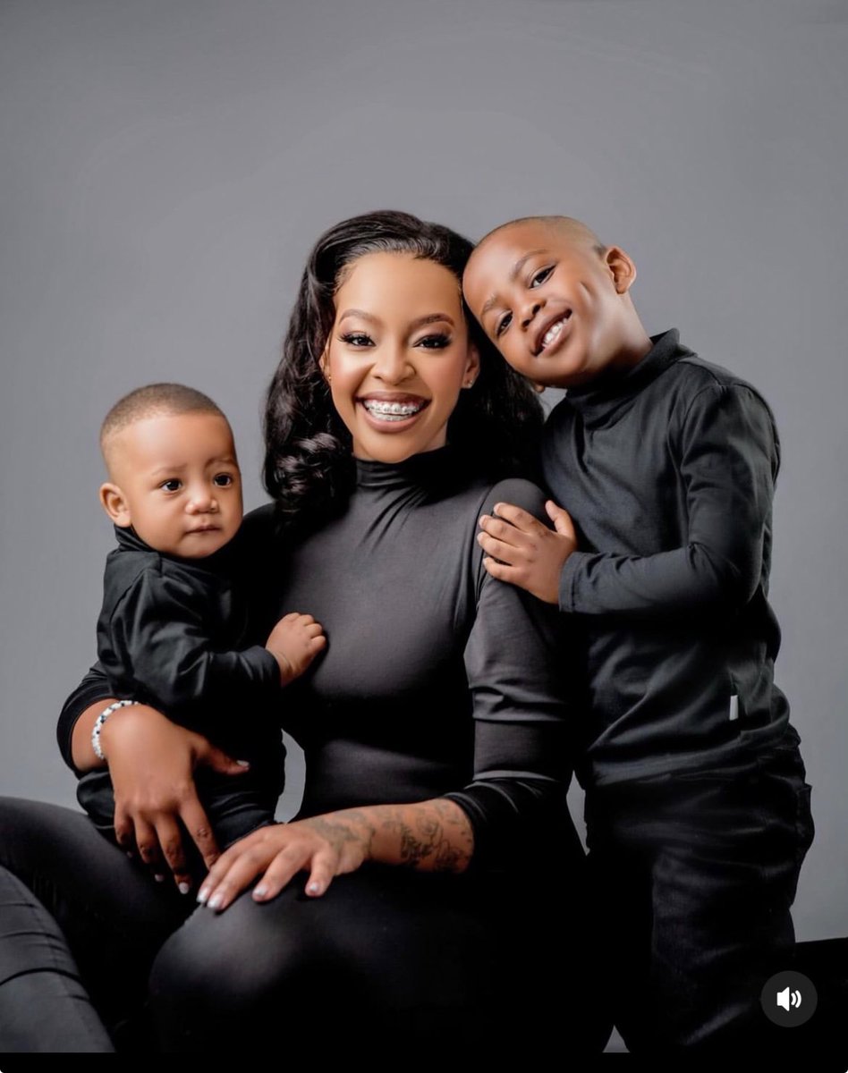 #BBMzansi Season 3 winner Mphowabadimo and her kids. We finally get to see her and 2nd runner-up Themba’s son