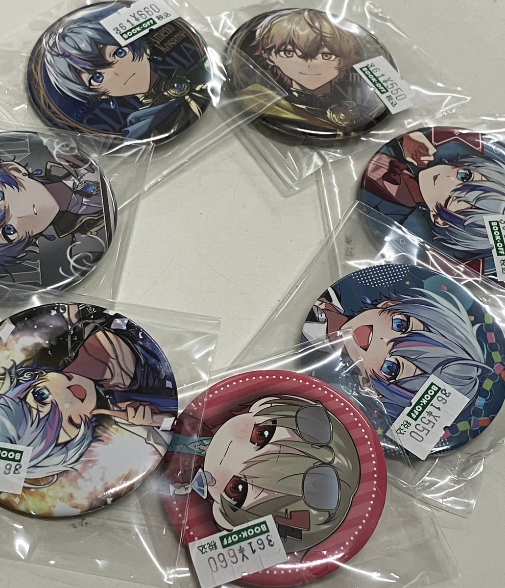 ✨商品紹介✨ シクフォニ 缶バッジ 雨乃こさめ • みこと • 暇72 こちら