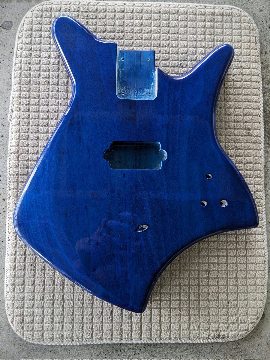 The finish is done, so now it's time for assembly! This was my first time using Meguiar's, Inc.  Ultimate Compound to polish a guitar and it turned out great! 
#guitar #guitarporn #handmade #handcrafted #cmfdesign #guitarlife #guitarbuilding