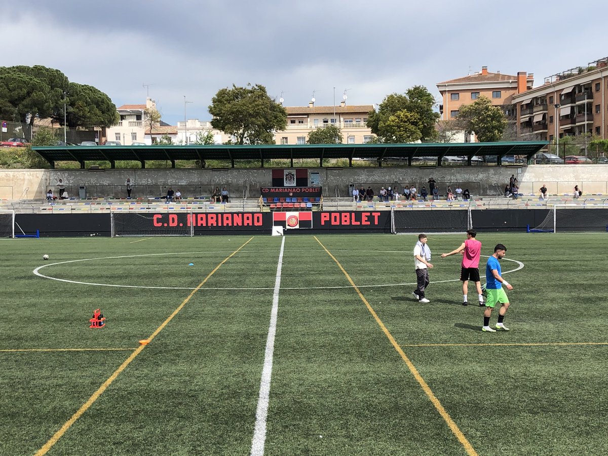 Buena mañana de fútbol y reencuentros en el <a href="/MarianaoPoblet/">CD Marianao Poblet</a> - <a href="/CFAEspluguenc/">CFA Espluguenc</a> <a href="/radiomarcabcn/">Radio Marca Barcelona. La Radio del Deporte ⚽</a>, en especial con el gran Conrad Mena! 🔝#2cat3