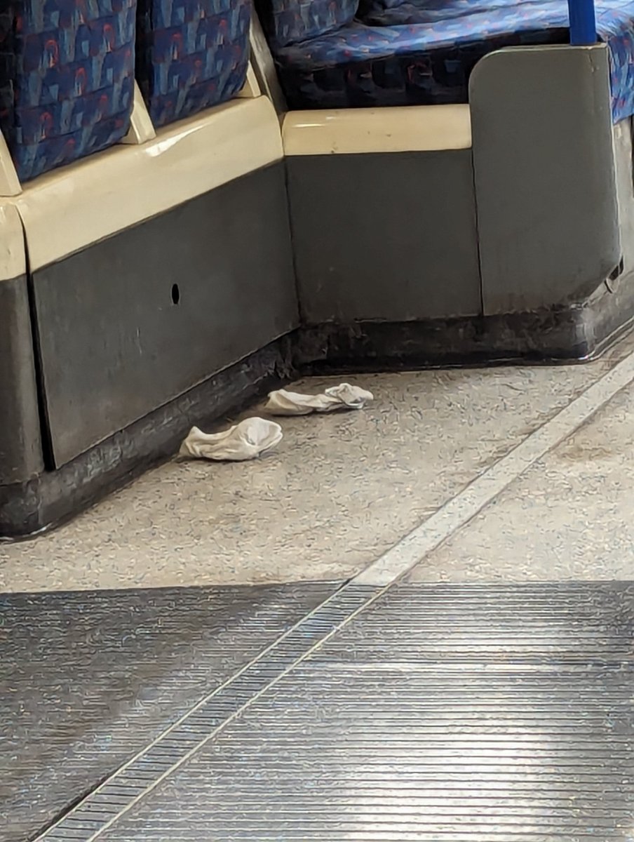 Have you ever been so hot you forgot your socks (?????) on the tube?