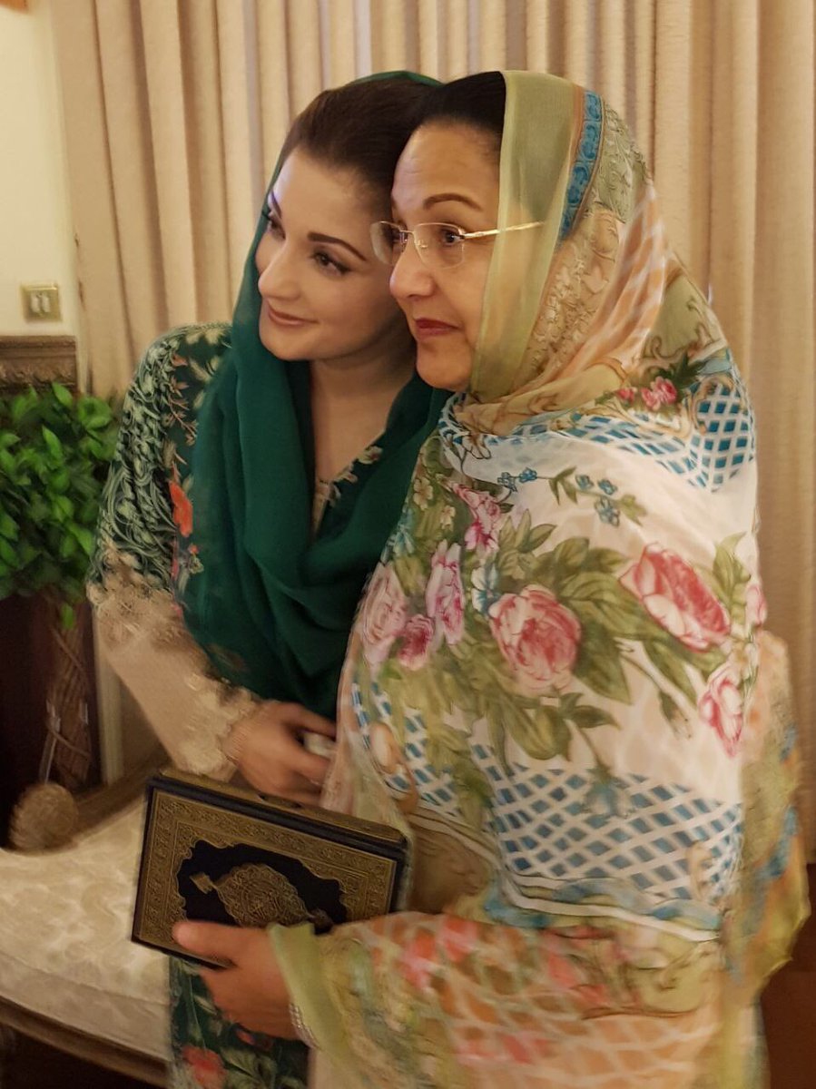 Happy #MotherDay @MaryamNSharif

باپ سراں دے تاج محمد 
تے ماواں ٹھنڈیاں چھاواں

#viralvideo #solarstorm #mothersday2024 #PakistanSpeed #Lahore #MothersDay #AliAminGandapur #MaryamNawaz #AzlanShahCup #Tiktok #Pakistan