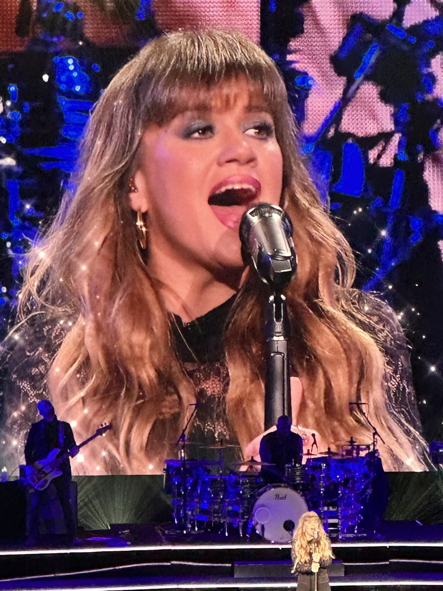 MariaLYoder's tweet image. Wow, what an amazing night seeing KC in AC with the best of friends on the greatest road trip ever! #kellyforever @bdavisPhD @ShaneDavidArt