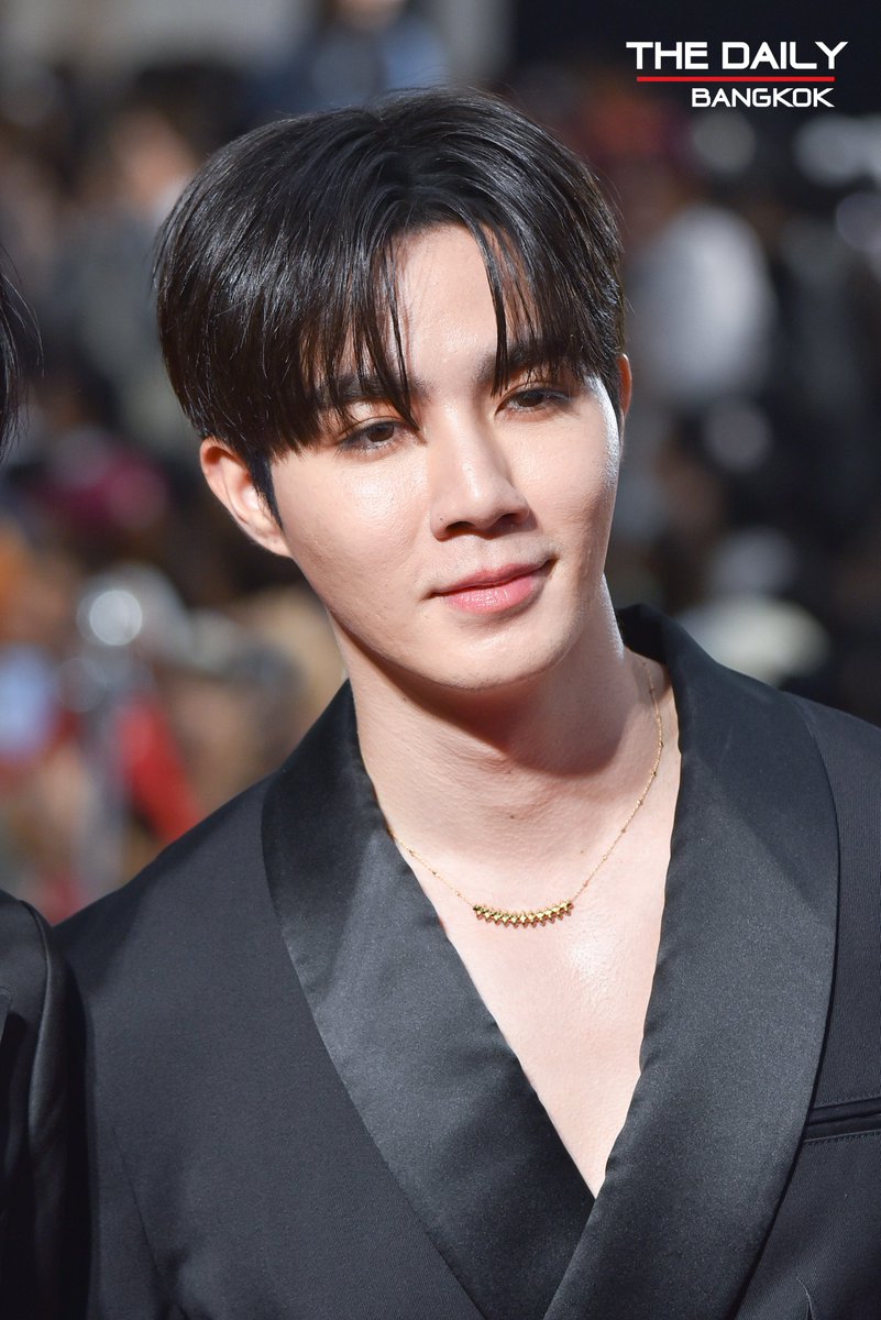 thedailybkk's tweet photo. “ซี-นุนิว” ร่วมเดินพรมแดงในงานประกาศรางวัล “นาฏราชครั้งที่ 15” 
#นาฏราชครั้งที่15xDMD 
#ZeePruk #NuNew #ZeeNunew 
#นาฏราช #นาฏราชครั้งที่15 https://t.co/Pn9V3HJcXp