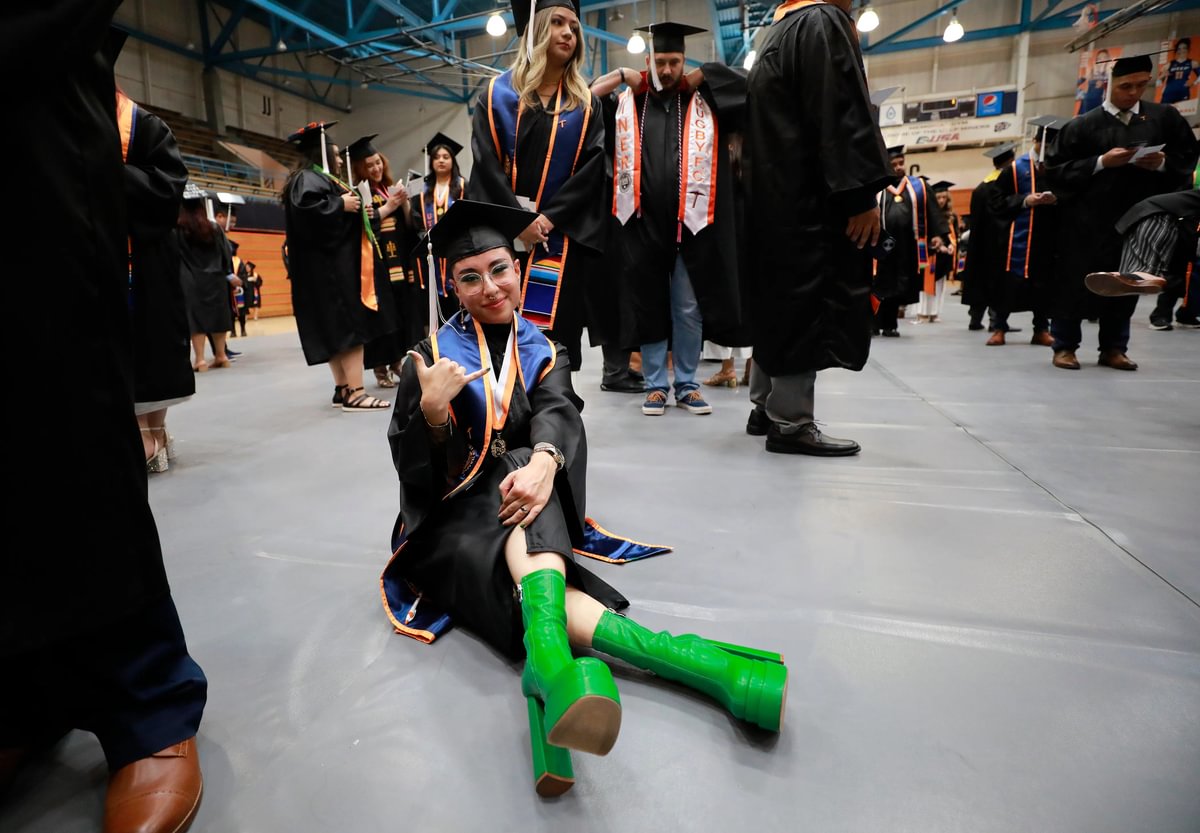 It’s Day 2 of Commencement weekend! Join a live stream of each ceremony and check out visitor information at utep.edu/commencement. Remember to share your images from the celebrations using #UTEPGrad! 📷 Please note: UTEP is hosting the 2024 Conference USA Outdoor Track & Field…