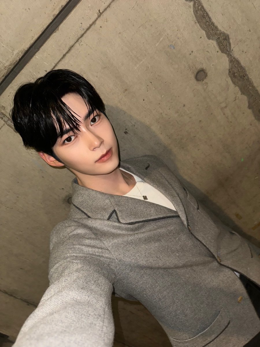 ZB1_official's tweet image. _💌

제로즈~🌹
KCON JAPAN 2024 다들 잘 봤나 :)
이제 쇼케이스 하러 한국으로 출바알
Feel the POP 으로 만나자아❤️

#SUNGHANBIN #성한빈
#ZEROBASEONE #ZB1 #제로베이스원