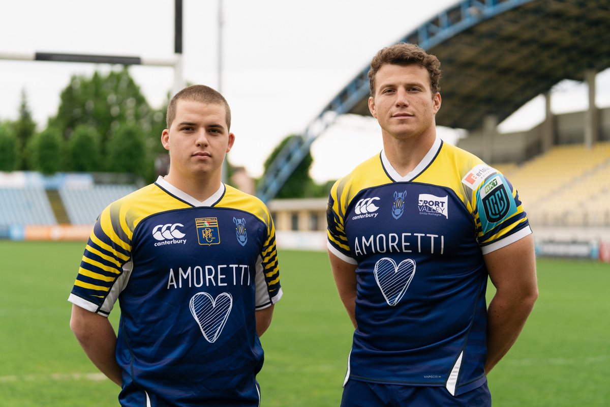 Due squadre, due storie, una città, una maglia Grazie ad #Amoretti per tutto il supporto nelle attività di #ZebreParma e @rugbyparma_1931 : è un piacere scendere in campo con il vostro nome sui nostri kit!💛💙