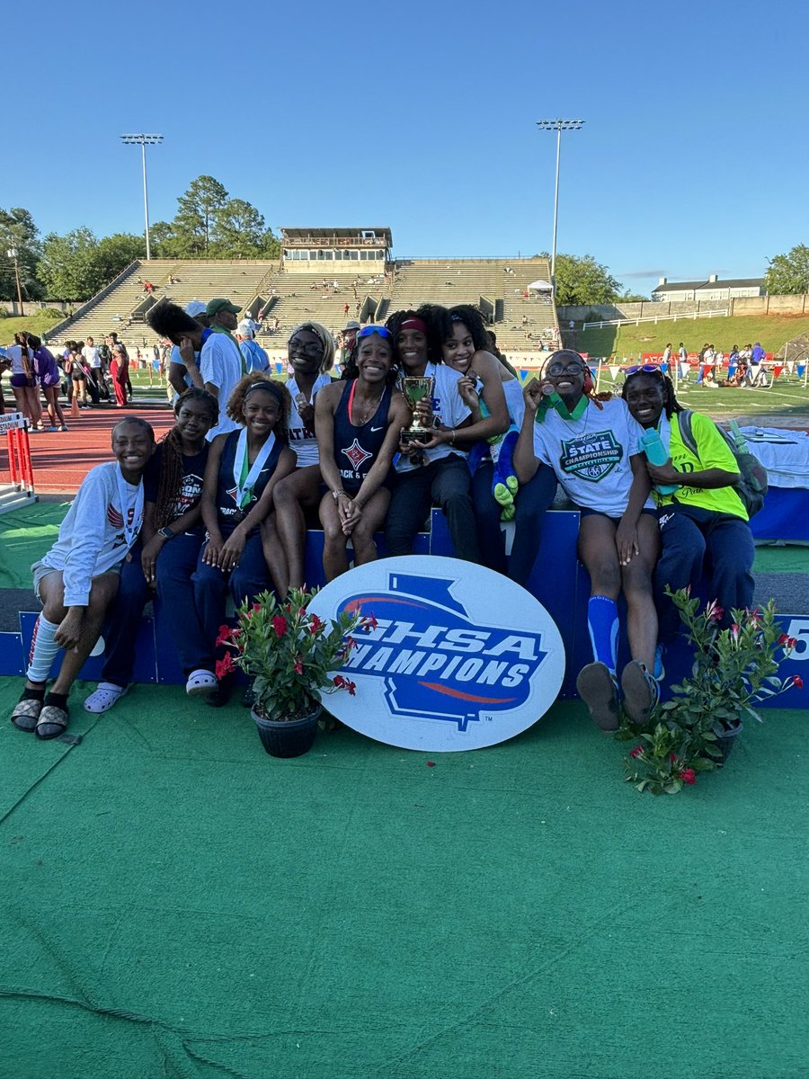 Just like that our Sandy Creek Boys are Back to Back State Champions! Not to be out done, our ladies fought their way back from 29th, for a 4th place overall finish in State so proud of them! SC=State Champs @FayetteSports @SC_TracknField @TROliverEDU @athletics_creek @AJCsports