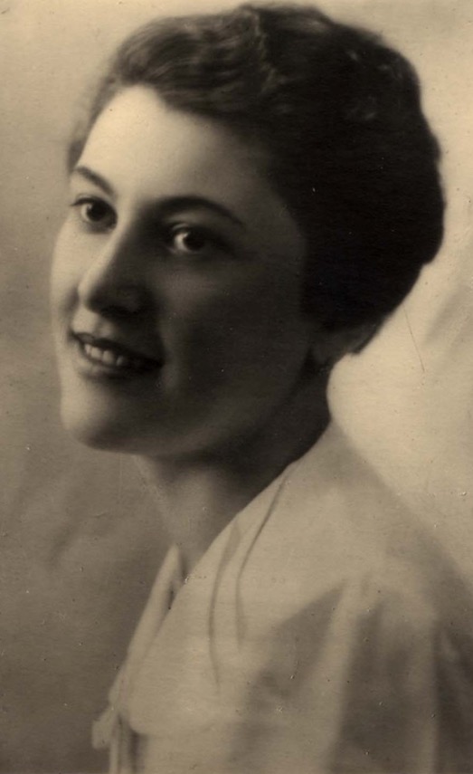 12 May 1918 | A Jewish woman, Sara Szanto, was born in Târgu Mureș in Romania. In 1944 she was deported to #Auschwitz. She did not survive.