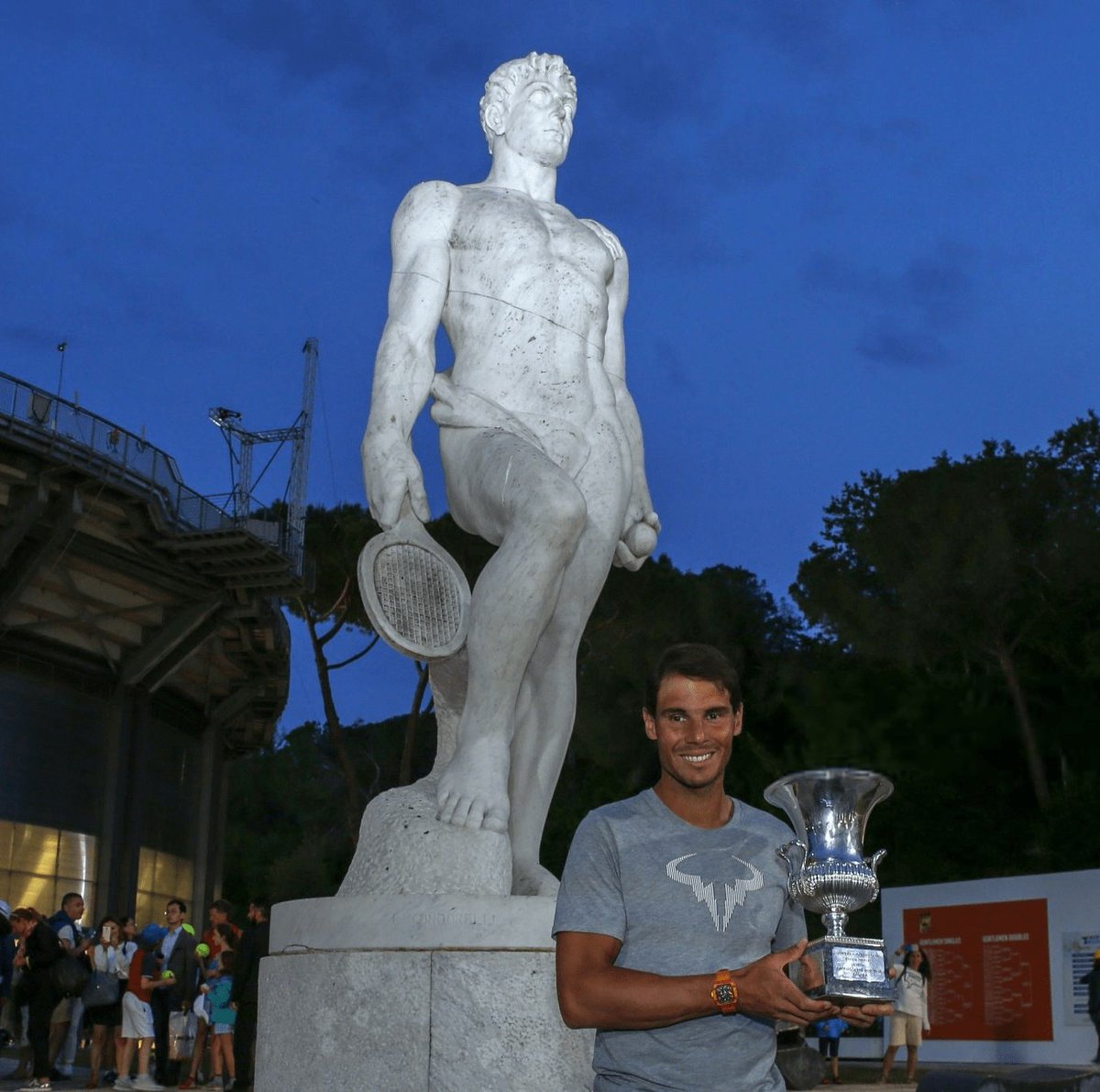 Should Rafa Nadal receive his own marble statue at the Italian Open?