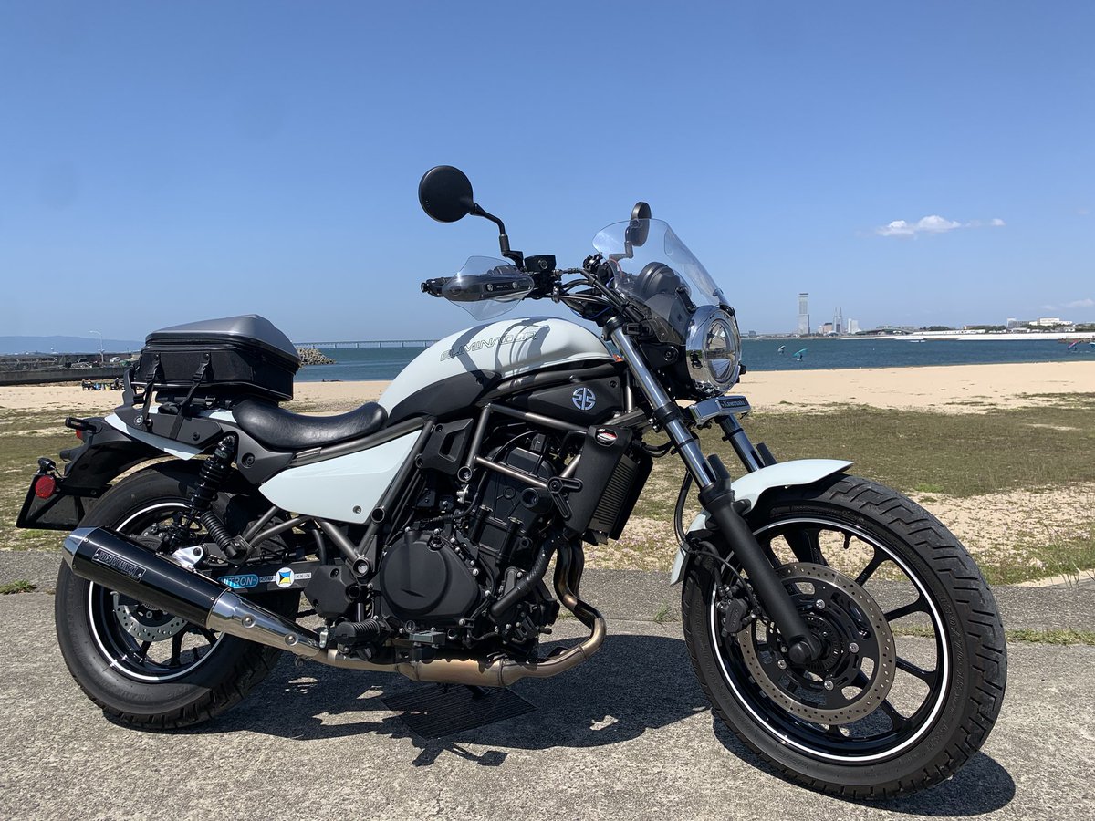 BMonkey125's tweet photo. バイク乗りとして軽く自己紹介
（2024/5エリミ1st Anniversary）

名前：Blue Monkey125（Bモン）
年齢：オーバー還暦👨🏻
場所：大阪泉州
愛車：19MY Monkey125Ⓜ️🐵
　　　24MY 🤍ELIMINATOR
趣味：🏍️💨🍔🍗🍛🍦⛩️
一言：SNSメインはInstagramですが、日々のうろうろはXで。
https://t.co/LDzpjY0rxn https://t.co/klSBVzDHXn