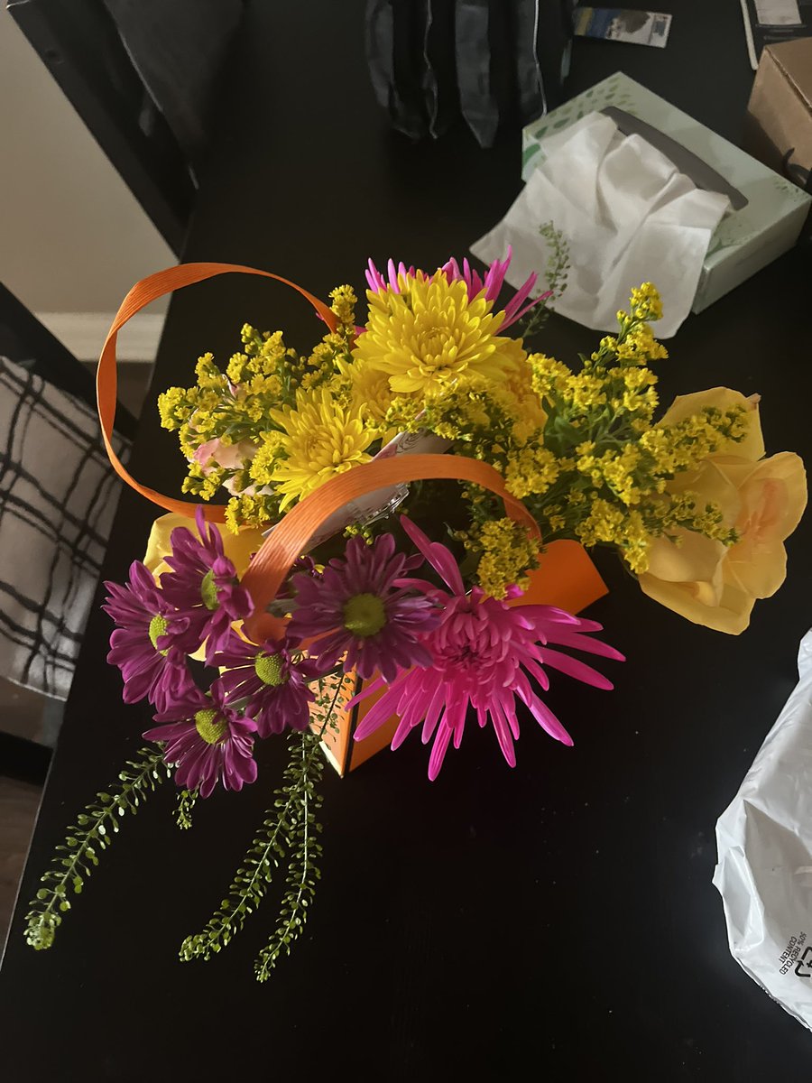 I got my mom some flowers 💐