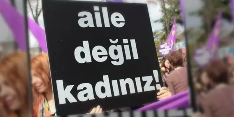 Tutsak yakınları, Bakırköy Kadın Cezaevi önünde “Özgürlüğe ses ver” eylemi gerçekleştirdi