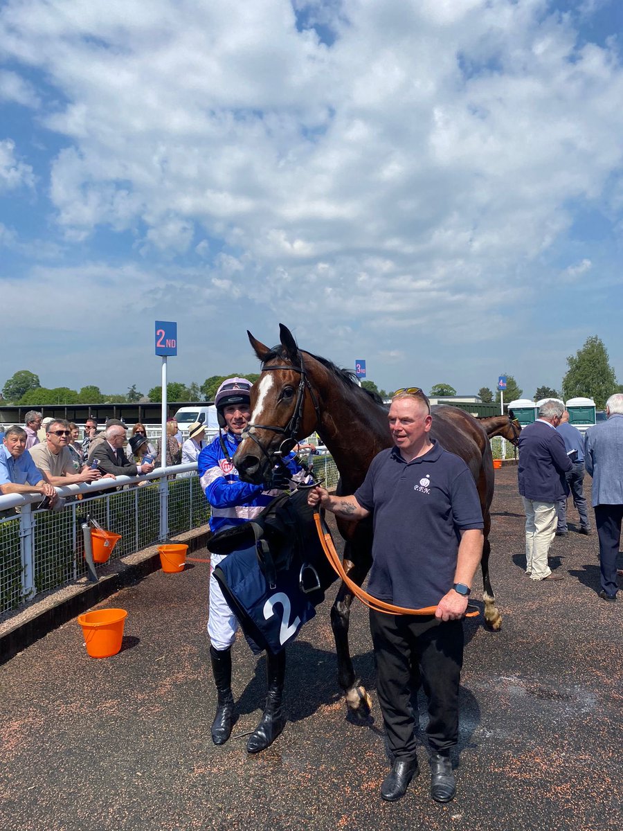 Matterhorn jumps well on chase debut and wins nicely @LudlowRaceClub under a good ride from @CobdenHarry. Congratulations to his owner Mrs Johnny de la Hey. Well done to Natalie who rides him at home and Mike who looks after him. #4