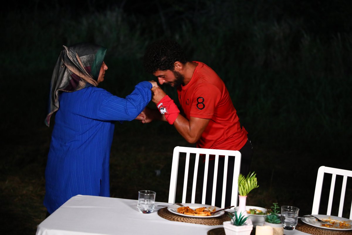 Anneler hepimizin  baş tacıdır. 
Çok güçlü karakterinle bana her zaman örnek oldun. Fedakarlığın , insanlığın ve güzel kalbinle en güzel anneliği yaşattın. 
Anneler günün kutlu olsun anneciğim.
Seni seviyorum ❤️❤️
#annelergünü 

#survivor2023