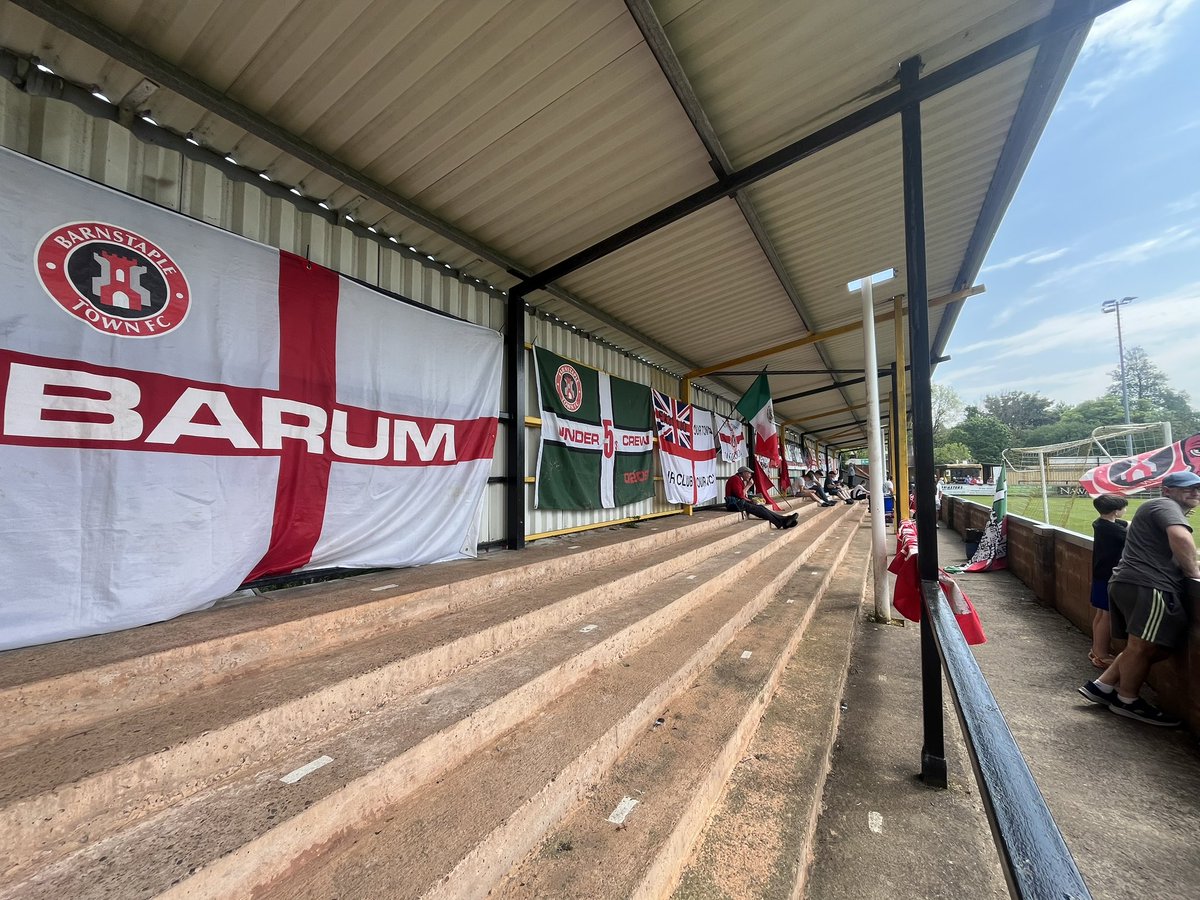 AS_FootyReview's tweet photo. Arrived for the big one… CUP FINAL DAY

@Mallet_AFC vs @Official_BTFC as mentioned co commentating with @IanNockolds so won’t be a full match report today, but tune into the link in the below thread 🎙️

#CupFinal #LesPhillips #FW https://t.co/FGMA8aHdfe