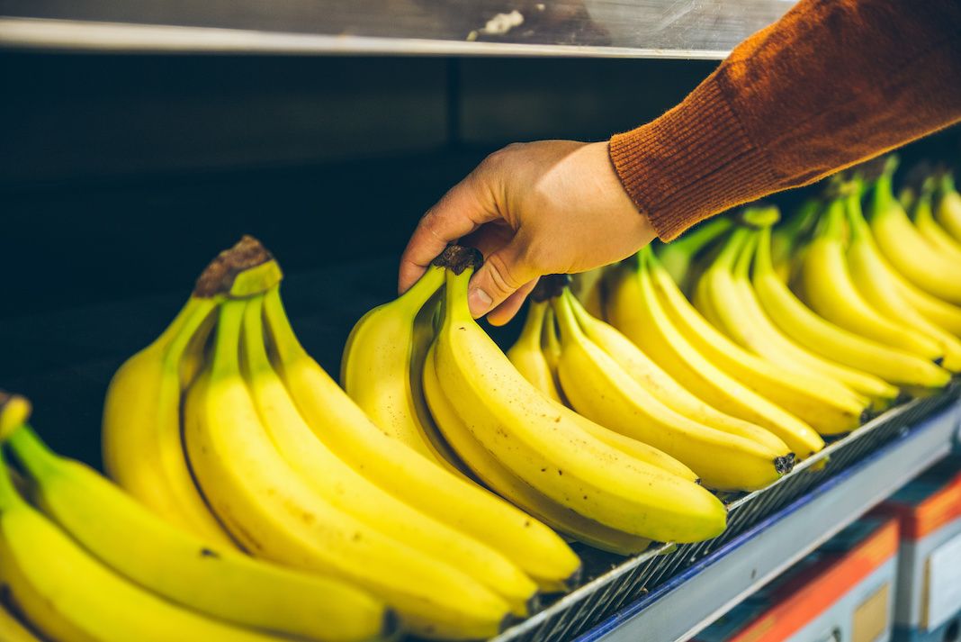 Banane a 0,85 euro al chilo da Eurospin: la protesta dei produttori ilsalvagente.it/2024/05/08/ban…