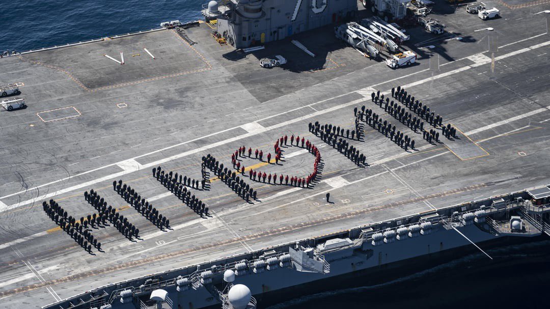 Sailors on board the USS Carl Vinson