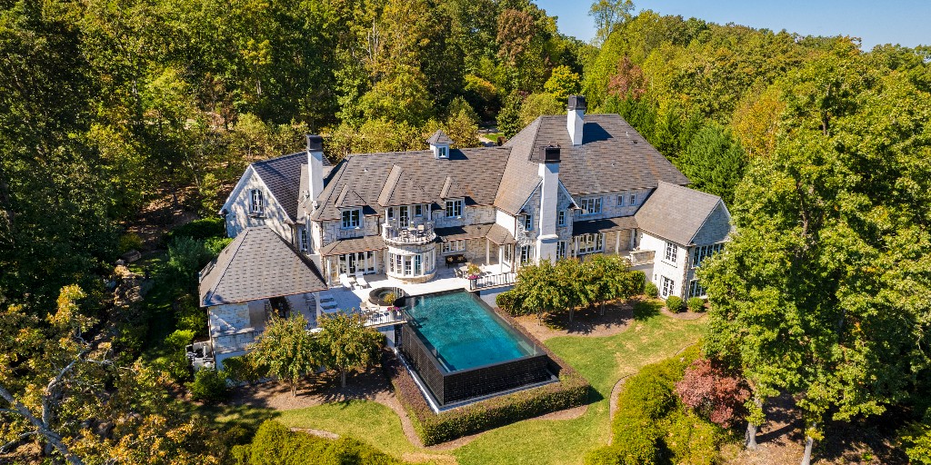 With a jaw-dropping, 180-degree panorama that goes on for 30 miles... this Chapel Hill estate reminds you just how beautiful life can be. Extraordinary property of the day represented by Mollie Owen of Hodge & Kittrell Sotheby's International Realty. s.sir.com/3wuIZqY