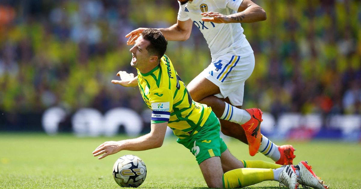 Norwich and Leeds draw 0-0 in Championship play-offs first leg reut.rs/4bkLqfa