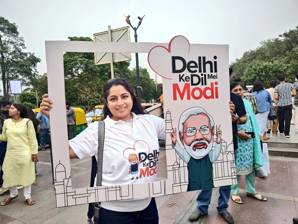 Modi ji ko lana hai, Delhi se bhrastachar hatana hai 🇮🇳🙌 #DelhiKeDilMeModi @PoddarVaishali ji