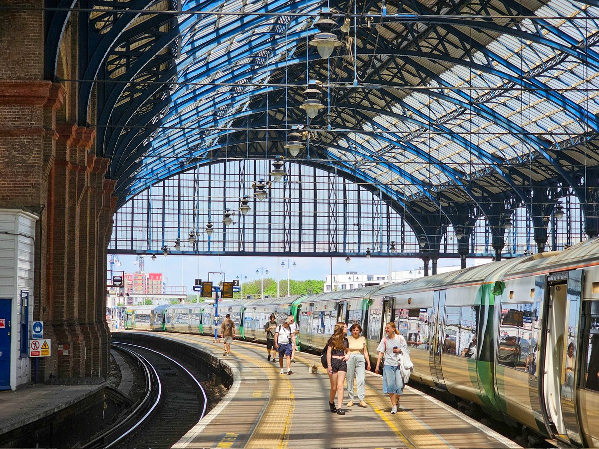 🎂 Happy Birthday, Brighton Station. 184 years old today! #railwayfamily #railway #trains