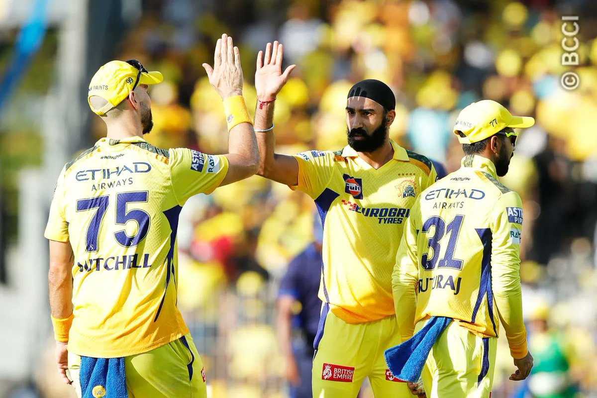 Chennai Super Kings beat Rajasthan Royals by 5 wickets in a low scoring match at Chepauk, keep play-off hopes alive. The win takes CSK to third on the points table. RR 141/5 in 20 overs lost to CSK 145/5 in 18.2 overs #IPL #TATAIPL2024 #IPLUpdate #CricketTwitter #CSKvRR