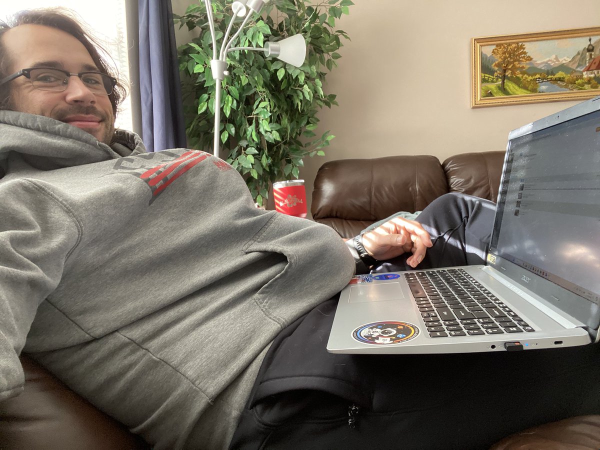 Winston decided that waking up to 38 degree temps in May was too cold so he needed to burrow under the hoodie while I knock out client workouts for the week.

Gonna be a good day 🤘