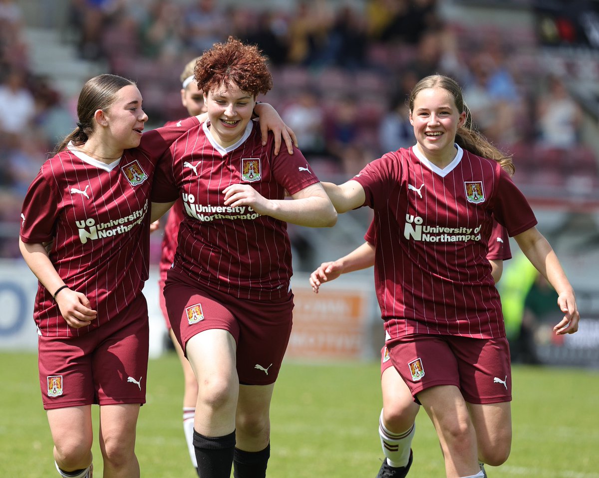 🏆Congratulations to the @NTFCWomen Girls under 16s who are the Northamptonshire FA Girls' U16 Invitation Cup winners!

#ShoeArmy 👞