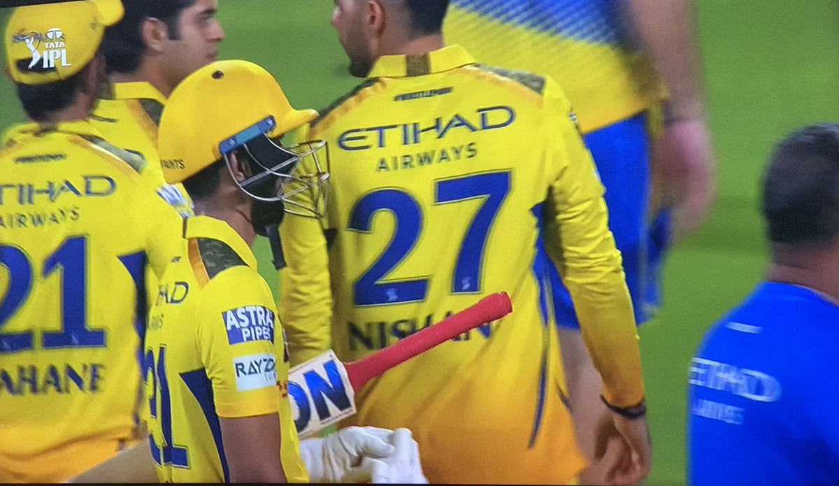 Ruturaj the captain still a long way to go but Ruturaj the batsman, i once again repeat has to play all formats for India, Tremendous talent on tough conditions he shows his class, well done @Ruutu1331 #CSKvsRR #CSKvRR #RuturajGaikwad