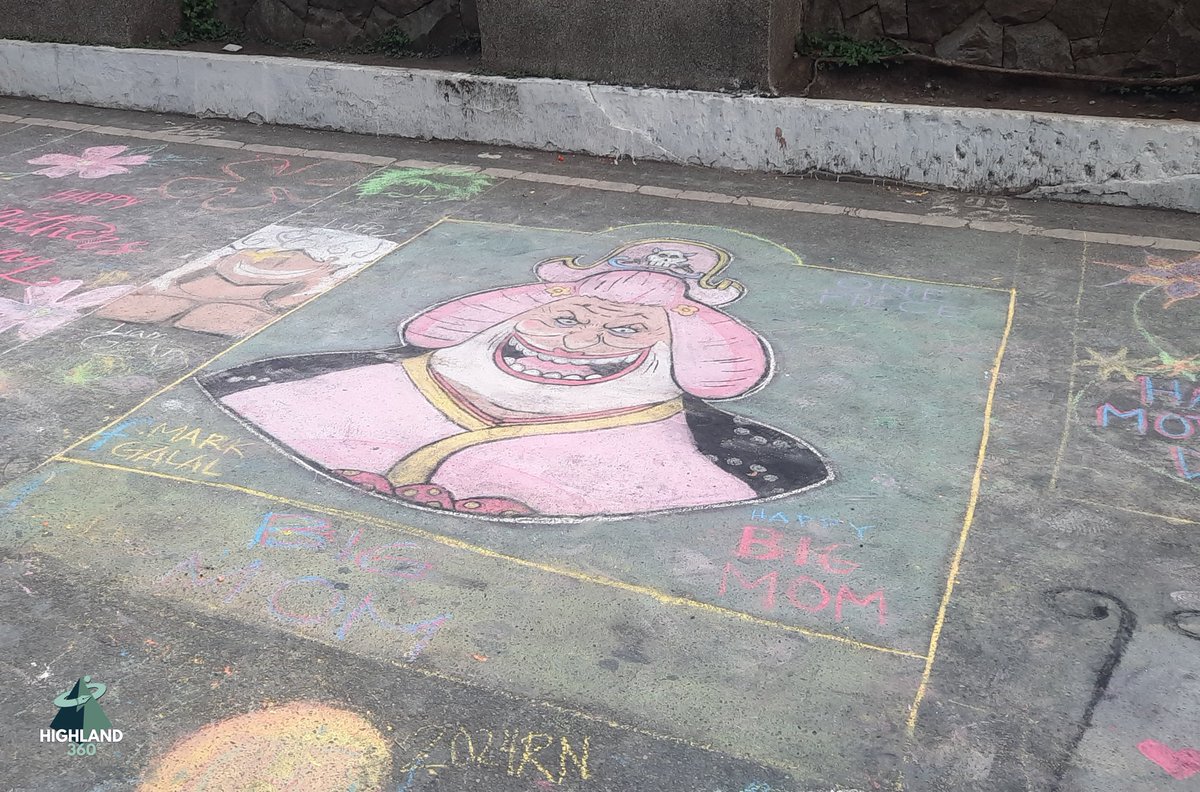 highland360_'s tweet image. LOOK: Passersby express their Mother’s Day greetings through chalk art today, May 12, on Session Road, Baguio City.

Photos by Highland 360/Kate Merindo 

#Highland360 #HappyMothersDay #SessionRoad #ChalkArt