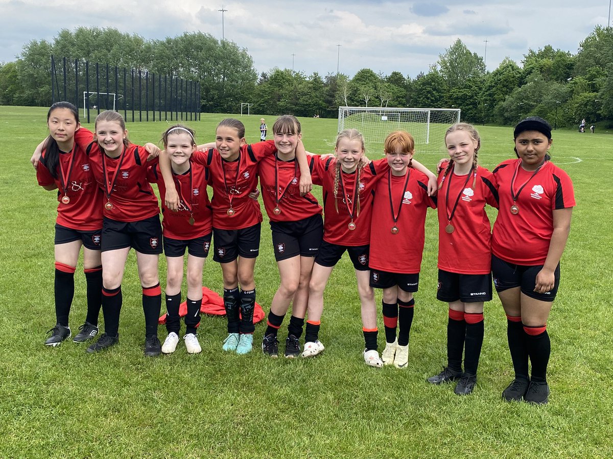 Our girls team with their medals just missing the goalie. We’re very proud of you all 🤩🤩🤩