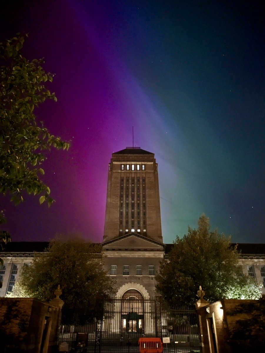 Iconic! #northernlights 

Thank you Alex Carter for sending us this amazing photo of the Northern Lights visible in Cambridge on Friday evening 🙌