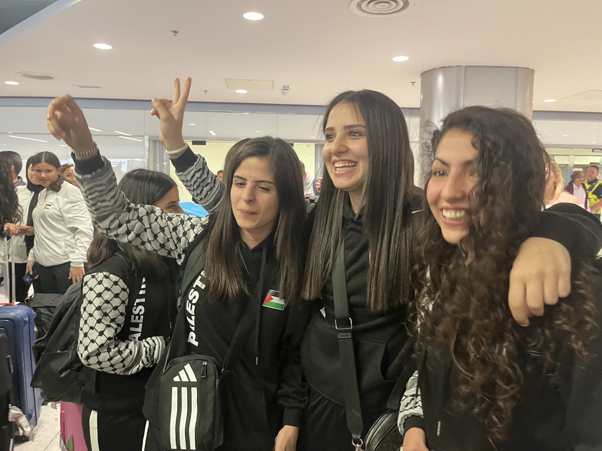 The sense of solidarity was incredible and very emotional for the #Palestine Women’s Soccer team ⁦@DublinAirport⁩ #CeasefireNow