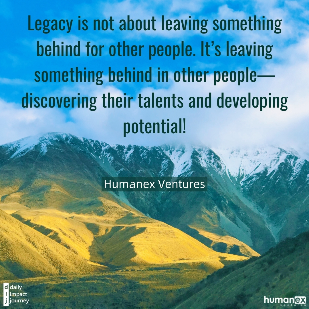 How do you currently contribute to the growth and development of others around you? #dij #humanex #dailyimpactjourney #serviceandpurpose #inspirationalquotes