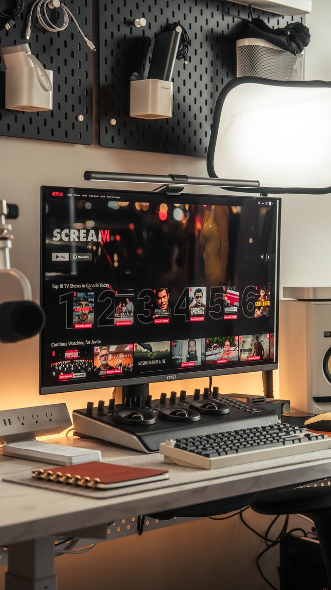 The Cheapest 4K OLED Monitor for your Desk Setup at Home 🏠🏡
