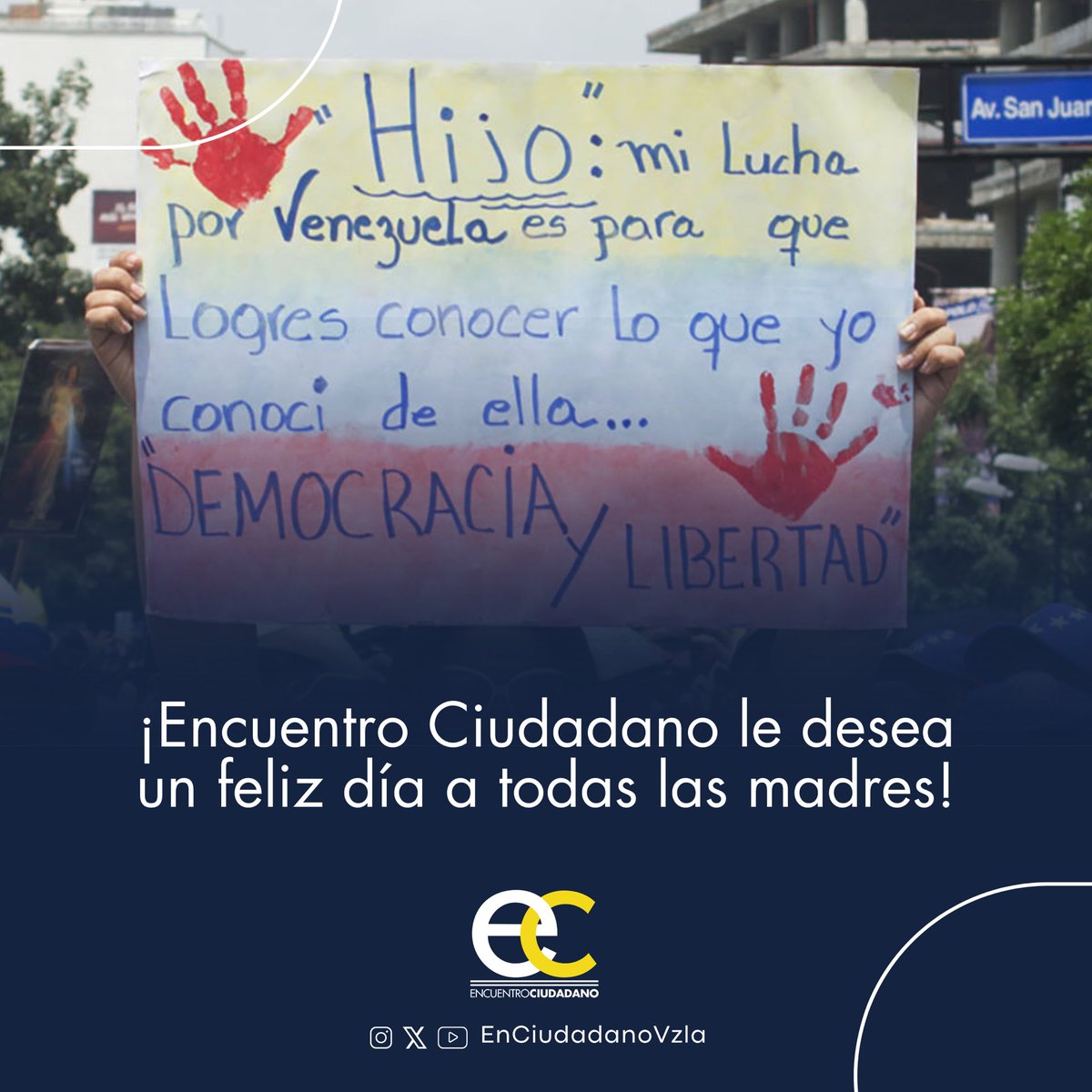 #12Mayo | Enviamos nuestro abrazo a todos las madres que, a pesar de la crisis que atraviesa el país, siguen luchando para brindarle a sus seres queridos estabilidad y el futuro que merecen. A todas las madres valientes que, a pesar de la distancia y las dificultades, siguen