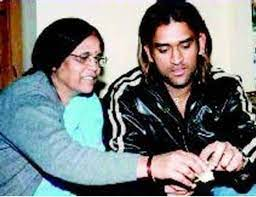 @CricCrazyJohns Thank you ma for giving MSD to us 🙏