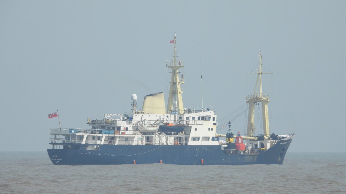 Trinity House vessel Patricia North East of Lowestoft this morning
#patricia 
@trinityhouse_uk 
#boats
#ships
#shipping