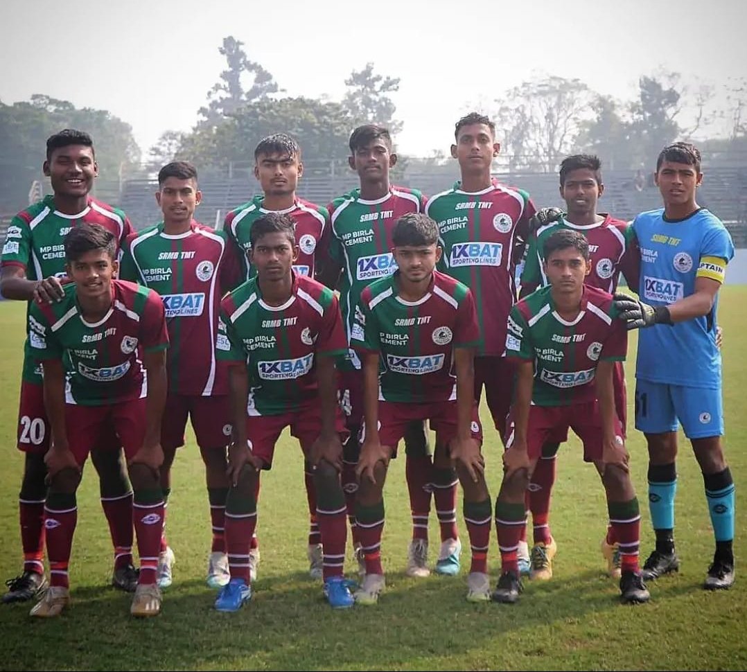 Our Mohun Bagan U17 boys left for Goa today, for the AIFF Youth League National Round Lot of talented young boys in the side, best wishes for them @MBFT89 💚❤ #JoyMohunBagan #IndianFootball